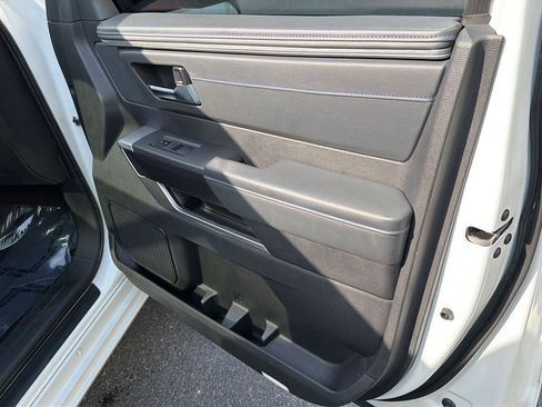 Used 2022 Toyota Tundra Platinum AWD/4WD image 15