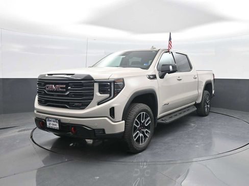 New 2026 GMC Sierra 1500 AT4 w/ AT4 Premium Package AWD/4WD image 4
