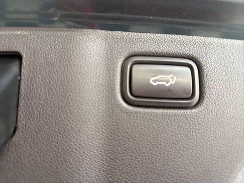 Used 2016 Kia Sedona SX Limited FWD image 12