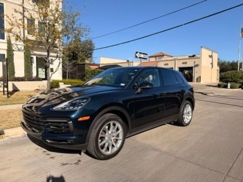 Used 2019 Porsche Cayenne image 1