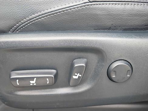 Used 2023 Toyota 4Runner Limited image 14