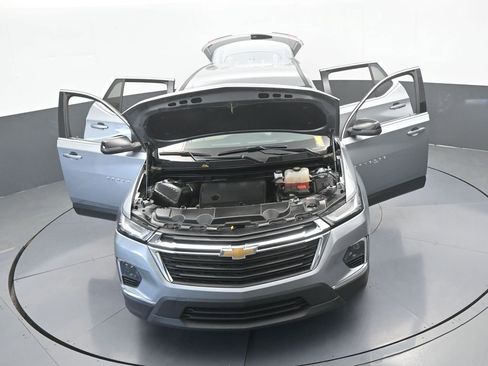 Used 2023 Chevrolet Traverse LS FWD image 69