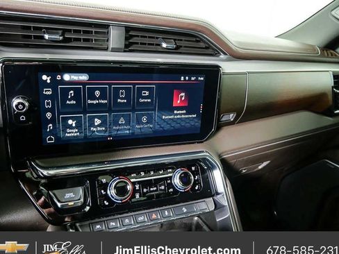Used 2025 GMC Sierra 1500 Denali w/ Technology Package AWD/4WD image 13