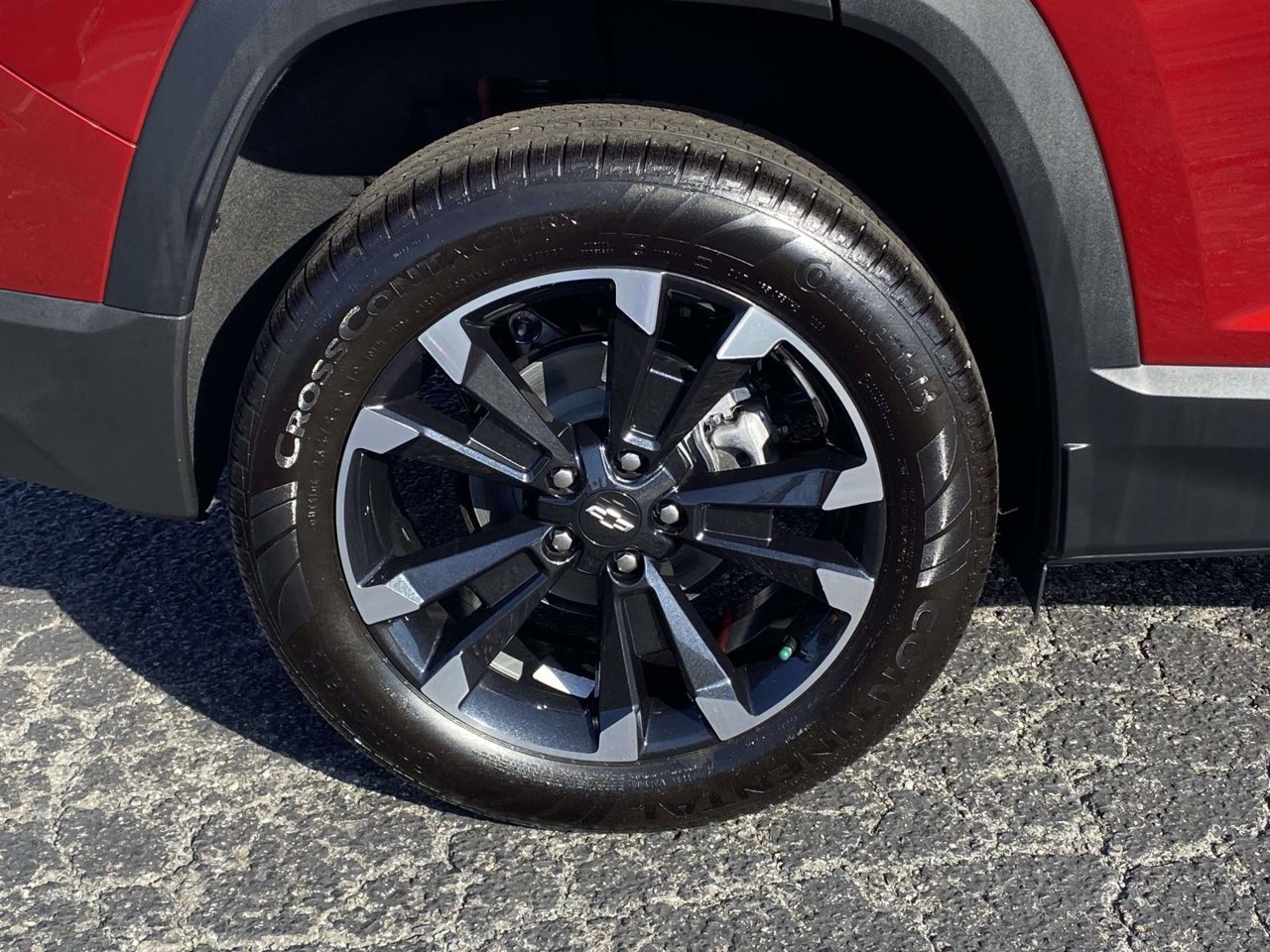 New 2026 Chevrolet Equinox RS w/ Convenience Package III FWD image 7