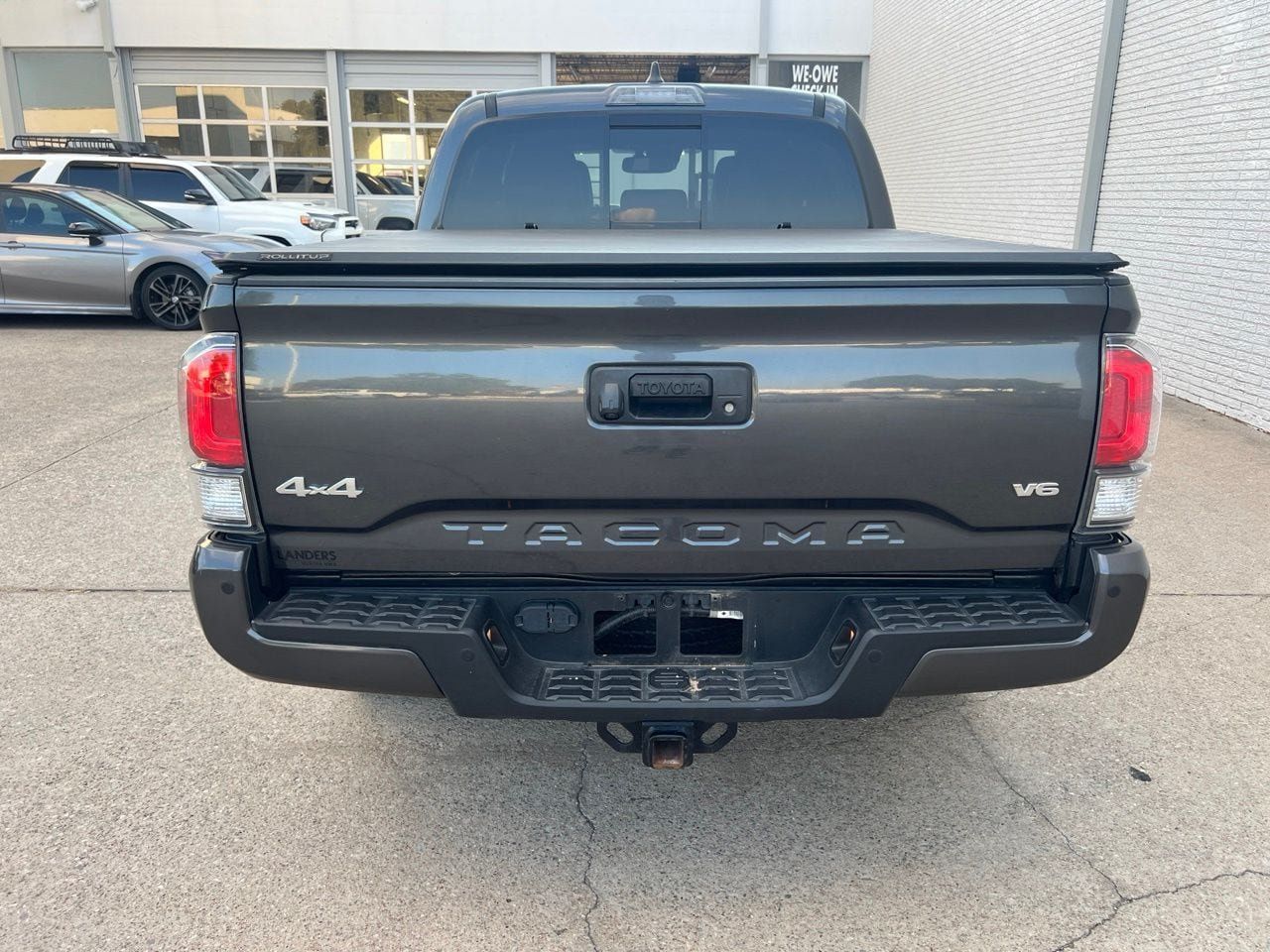 Used 2022 Toyota Tacoma Limited AWD/4WD image 5