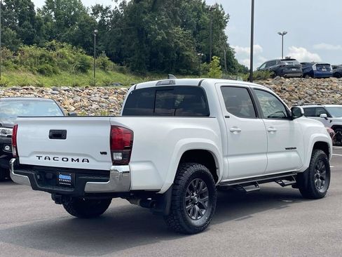 Used 2023 Toyota Tacoma SR5 RWD image 3