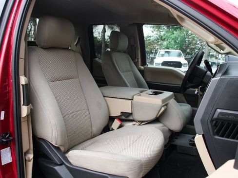 Used 2019 Ford F350 XLT w/ Camper Package image 35