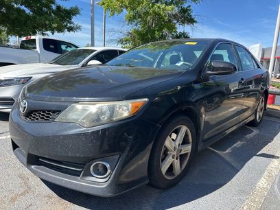 Used 2014 Toyota Camry SE