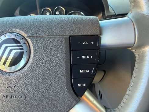 Used 2007 Mercury Montego Luxury FWD image 24