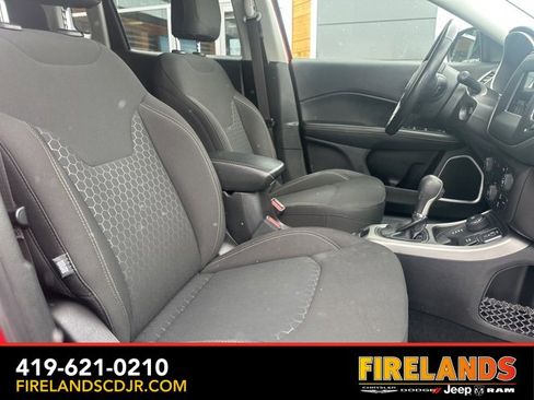 Used 2019 Jeep Compass Sport w/ Cold Weather Group image 17