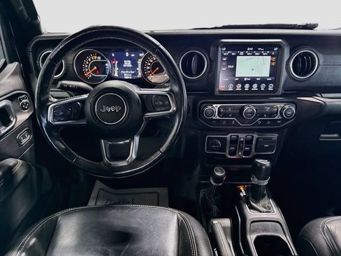 Used 2019 Jeep Wrangler Unlimited Sahara AWD/4WD image 21