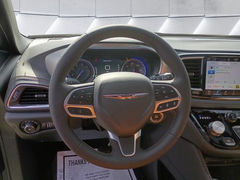 New 2026 Chrysler Pacifica Pinnacle FWD image 13