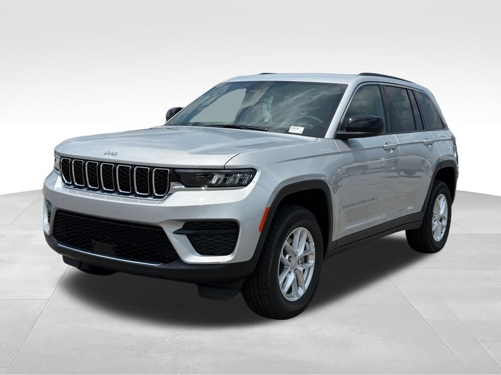 New 2026 Jeep Grand Cherokee 2WD 360° Tour