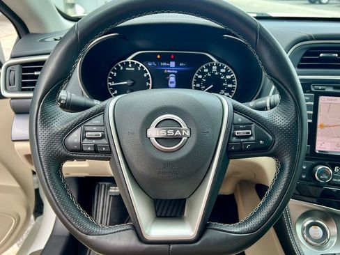 Used 2023 Nissan Maxima Platinum w/ Sport Mat Group image 12