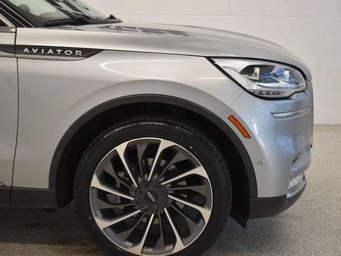 Used 2020 Lincoln Aviator Reserve w/ Equipment Group 202A AWD/4WD image 13