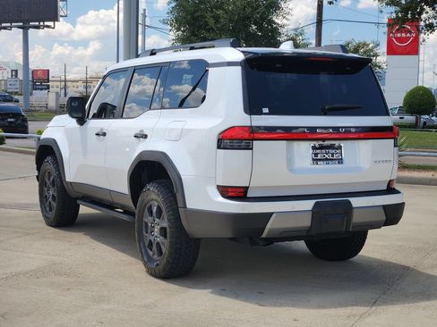 Used 2024 Lexus GX 550 AWD/4WD image 5