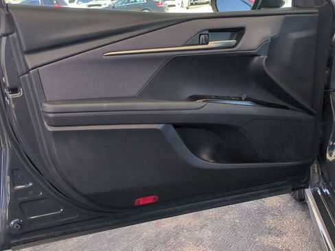 Used 2025 Toyota Camry SE FWD image 24