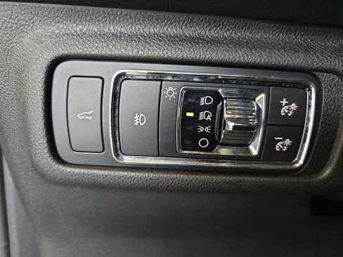 Used 2020 Lincoln Corsair Reserve w/ Equipment Group 201A AWD/4WD image 28