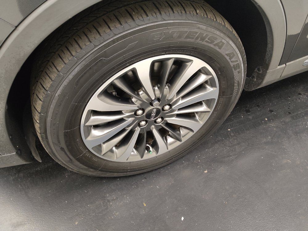 Used 2020 Lincoln Nautilus FWD w/ Equipment Group 101A image 31