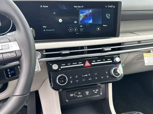 New 2026 Hyundai Tucson Limited image 21