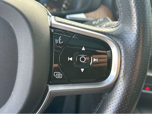 Used 2019 Volvo XC60 T6 Inscription w/ Protection Package Premier image 28