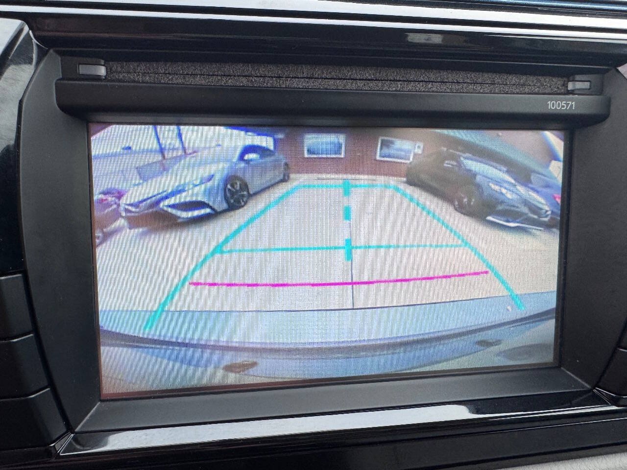 Used 2016 Toyota Corolla LE FWD image 26