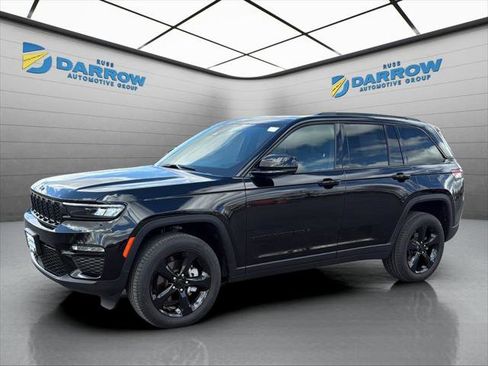 Certified 2025 Jeep Grand Cherokee Limited w/ Black Appearance Package image 1