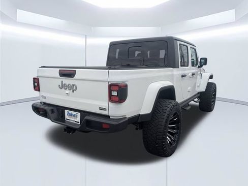 Used 2020 Jeep Gladiator Overland AWD/4WD image 6