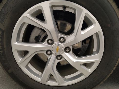 Used 2021 Chevrolet Equinox Premier FWD image 31