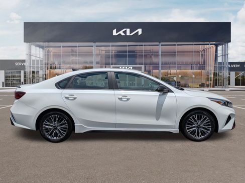 Certified 2024 Kia Forte GT-Line w/ GT-Line Premium Package FWD image 3