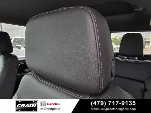 Used 2025 Chevrolet Silverado 2500 LTZ w/ LTZ Convenience Package AWD/4WD image 22
