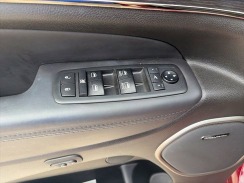 Used 2019 Jeep Grand Cherokee High Altitude RWD image 18