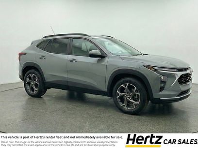 Used 2025 Chevrolet Trax LT