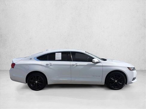 Used 2019 Chevrolet Impala LT FWD image 4