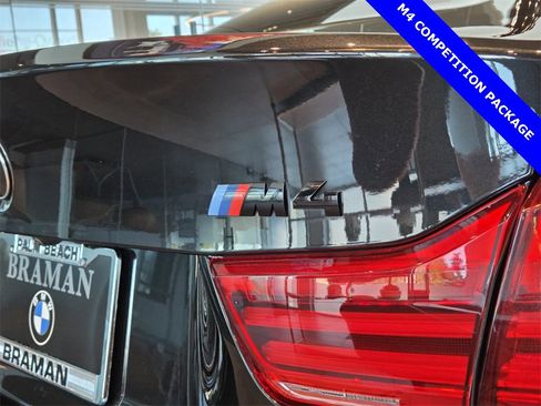 Used 2019 BMW M4 Coupe w/ Competition Package image 17