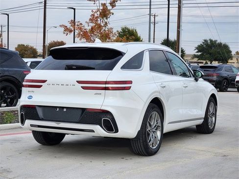 Used 2025 Genesis GV70 2.5T w/ Advanced Package image 3