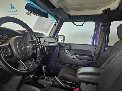 Used 2018 Jeep Wrangler Unlimited Sport S AWD/4WD image 8