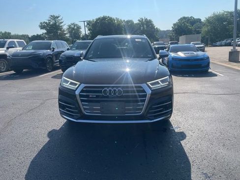 Used 2018 Audi SQ5 Prestige w/ Prestige Package AWD/4WD image 2