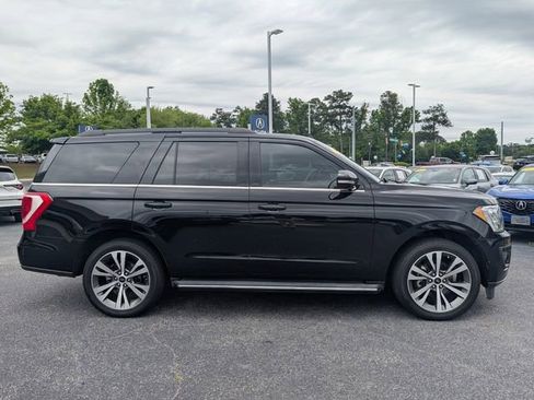 Used 2019 Ford Expedition XLT w/ Equipment Group 202A RWD image 27