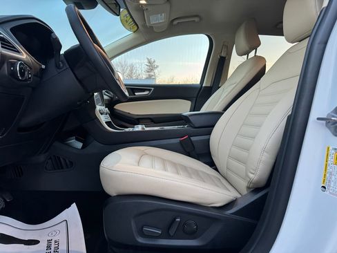Used 2024 Ford Edge SEL w/ Convenience Package image 18