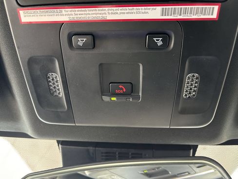 Certified 2025 Toyota Camry SE FWD image 16