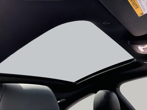 Used 2023 Mercedes-Benz CLA 250 image 19