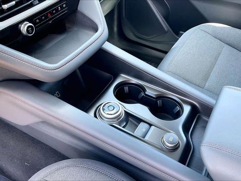 New 2026 Ford Explorer Active image 7