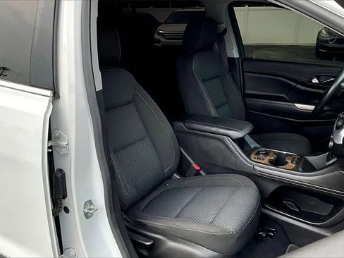 Used 2021 GMC Acadia SLE w/ Driver Convenience Package image 7