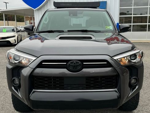 Used 2021 Toyota 4Runner Venture w/ Moonroof Package image 2