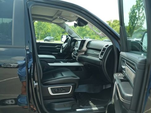 Used 2022 RAM 1500 Laramie AWD/4WD image 20