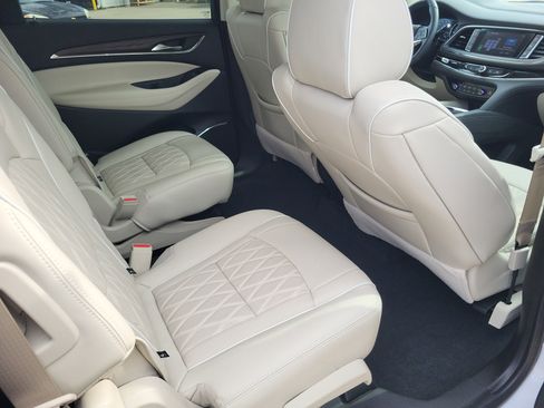 Used 2024 Buick Enclave Avenir w/ Avenir Technology Package image 11