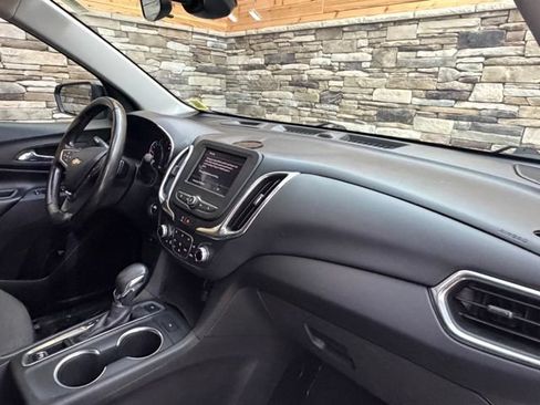 Used 2022 Chevrolet Equinox LT AWD/4WD image 15