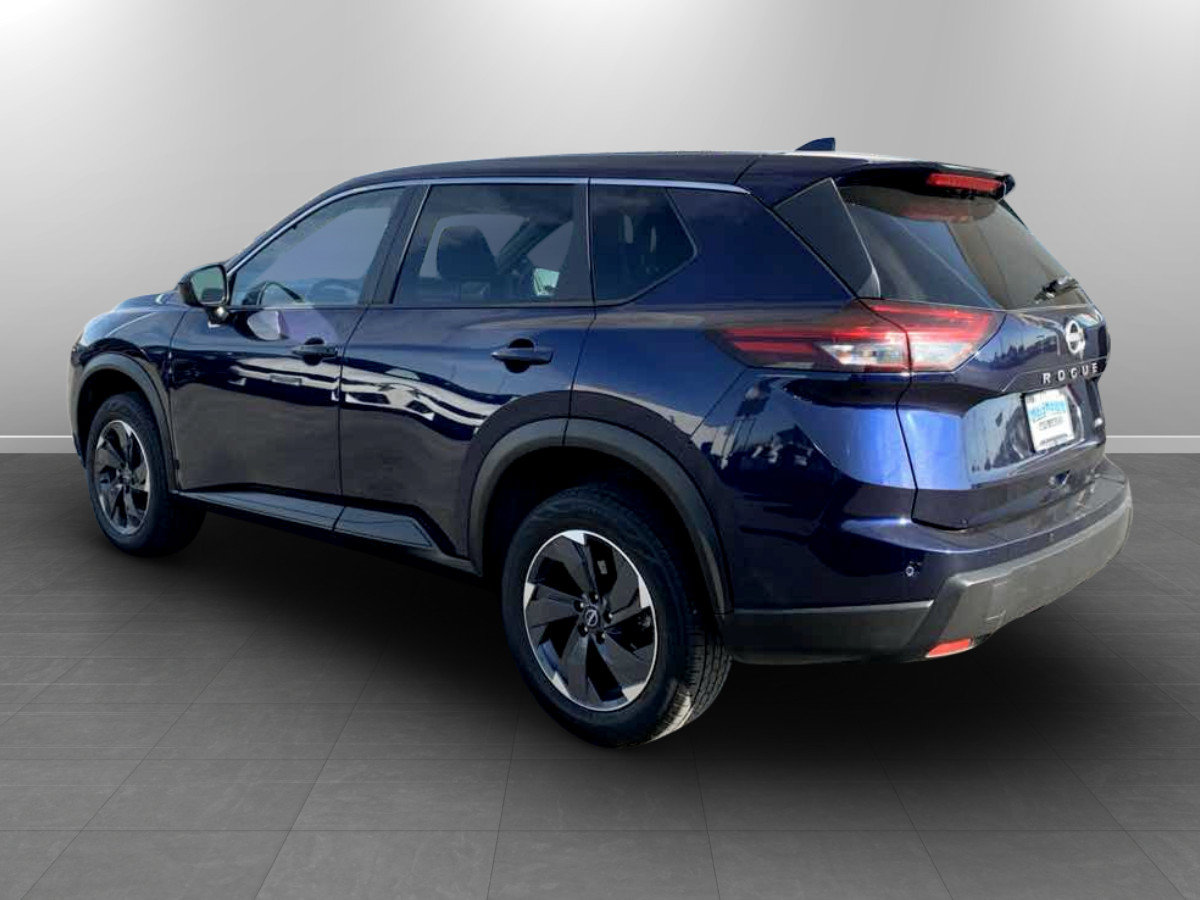 Used 2025 Nissan Rogue SV AWD/4WD image 5