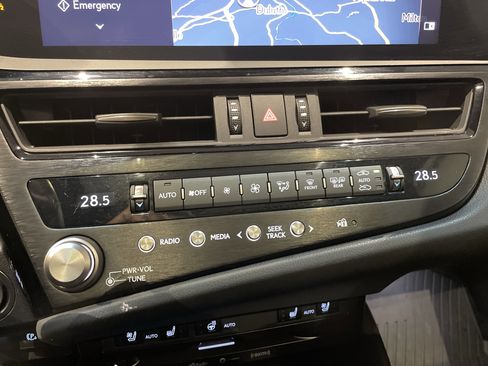 Used 2022 Lexus ES 350 F Sport image 29